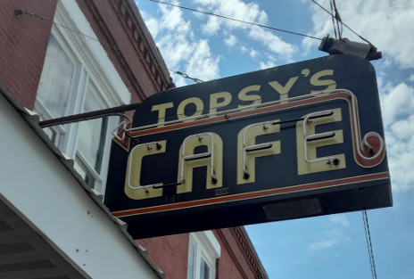 Topsy's Sign in Concordia, Missouri, 2021