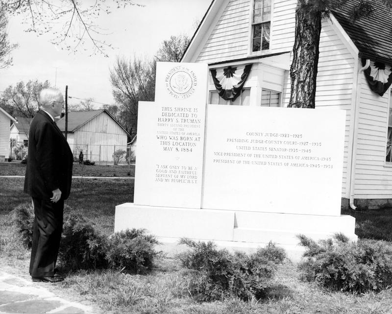 Harry Truman views monument at dedication of Truman Birthplace State Historic Site in Lamar, Missouri, April 19, 1959