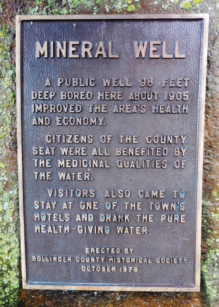 Historical marker for the mineral well